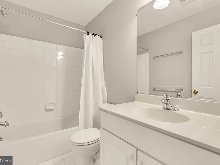 2513 Bronze Stone Pl — Photo 41