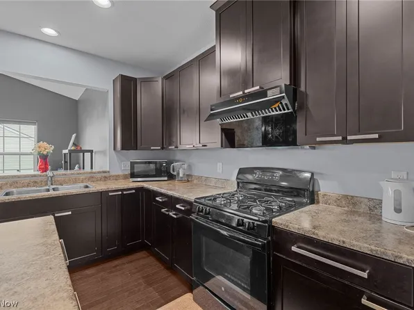 9837 Gabriels Way, Mentor, OH 44060