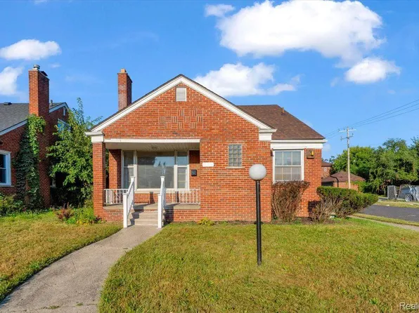 17213 Santa Rosa Dr, Detroit, MI 48221