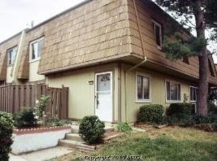 3802 El Cerrito Pl #4A, Alexandria, VA 22309