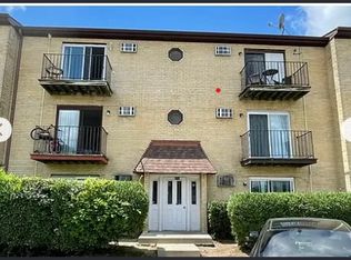 4121 Bonhill Dr UNIT 1A, Arlington Heights, IL 60004