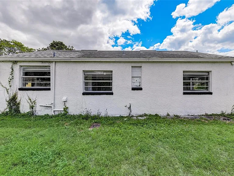 2600 S Crystal Lake Dr — Photo 30