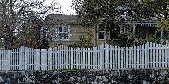 2nd image of 390 Boardman St