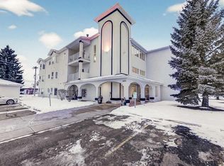 1902 E 23rd St #304, Didsbury, AB T0M 0W0