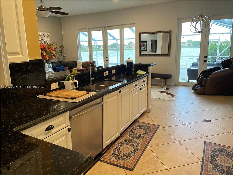 1144 Fairfield Meadows Dr — Photo 3