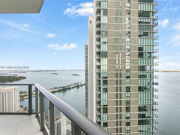 2nd image of 501 NE 31st St Unit 4006