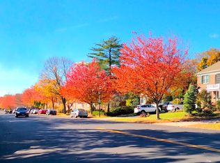 131 2nd St, Garden City, NY 11530