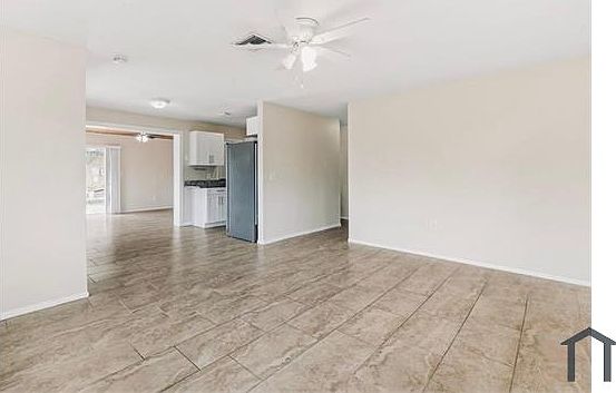1st image of 4862 West Dr #1