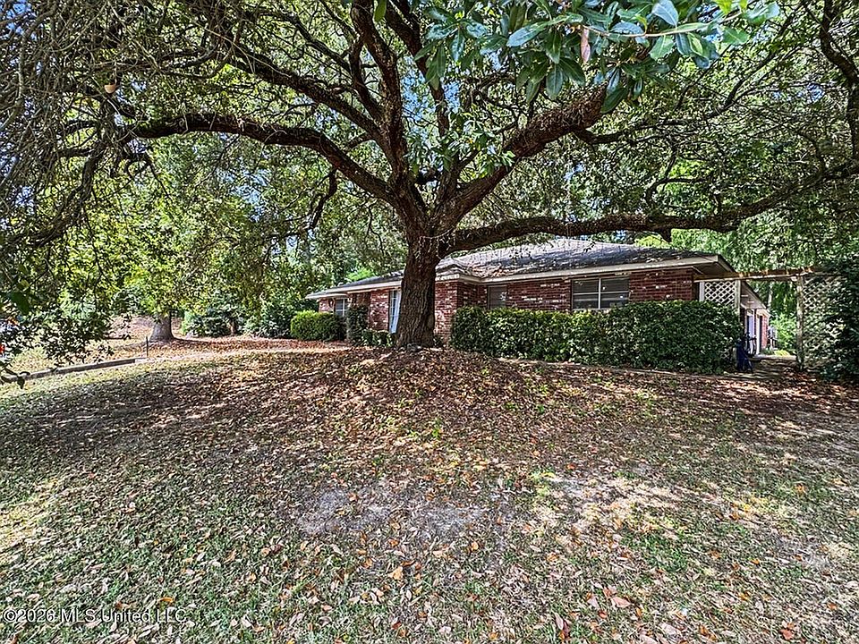 1st image of 155 Homochitto St