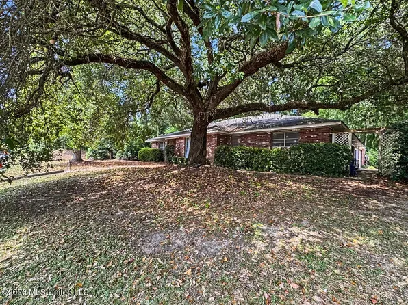 155 Homochitto St, Natchez, MS 39120