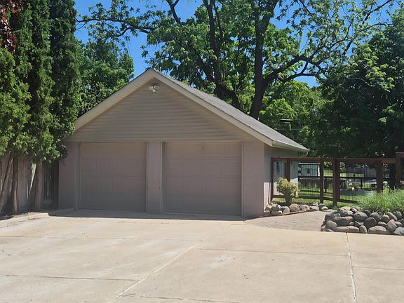 5th image of 69110 Campground Rd
