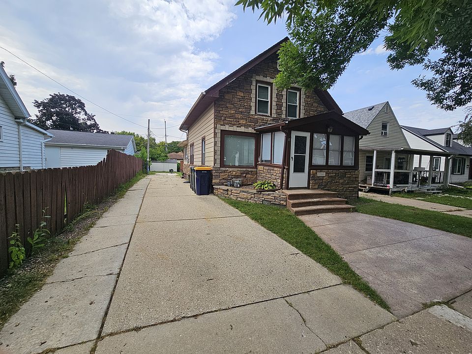 1st image of 1967 S 93rd St
