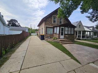 1967 S 93rd St, Milwaukee, WI 53227