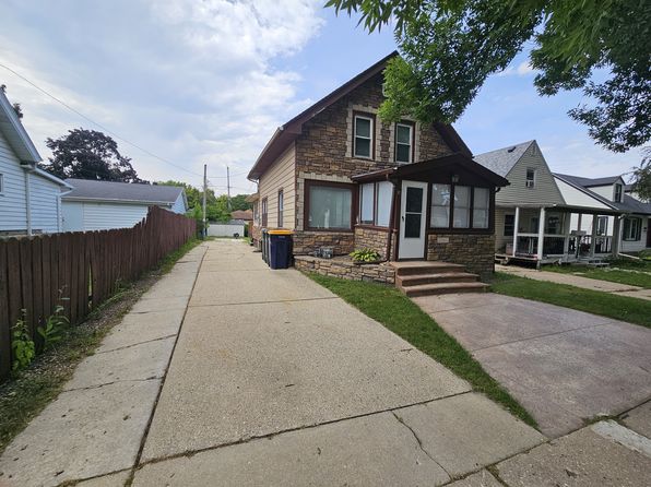 1967 S 93rd St