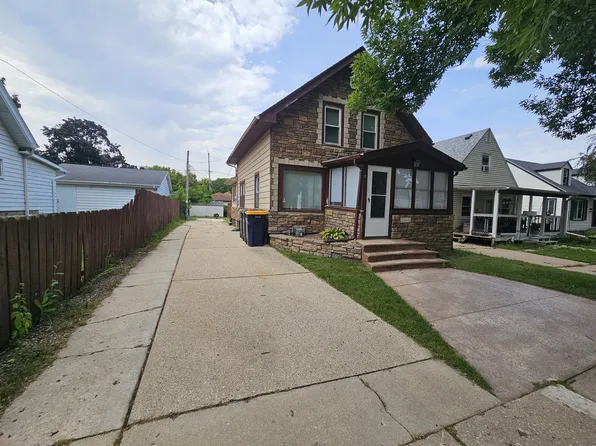 1967 S 93rd St, Milwaukee, WI 53227