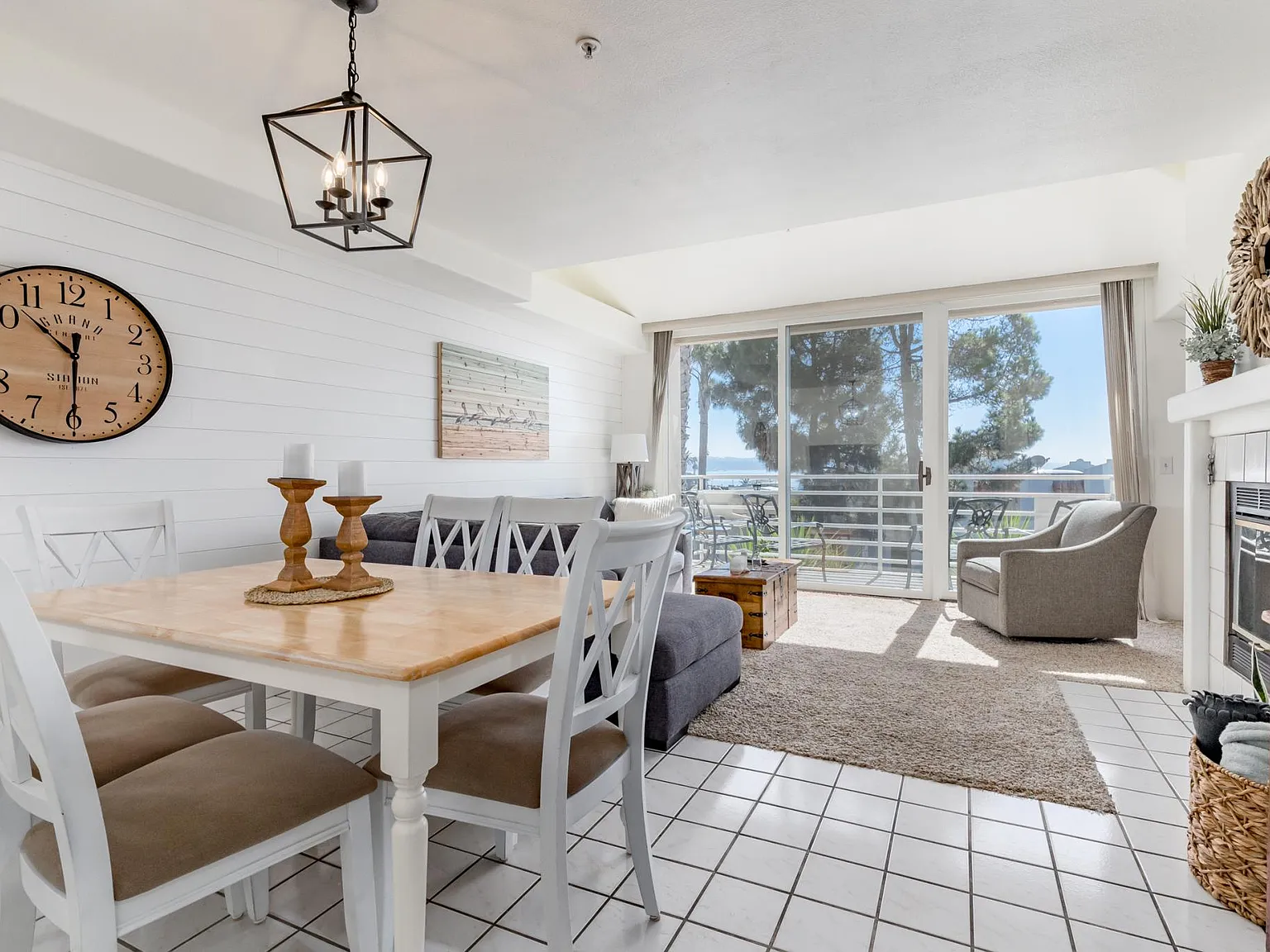 2 bed, 1336 sqft, $6,000 — Photo 3