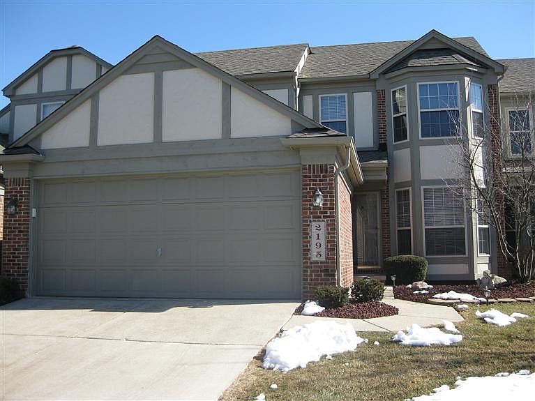 1st image of 2195 Lone Wolf Ln