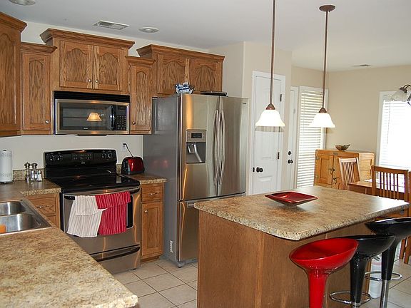 Kitchen with eat in dining