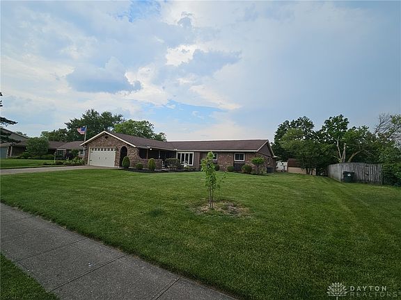 2nd image of 7560 Glenhurst Dr