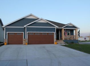 7494 21st St S, Fargo, ND 58104