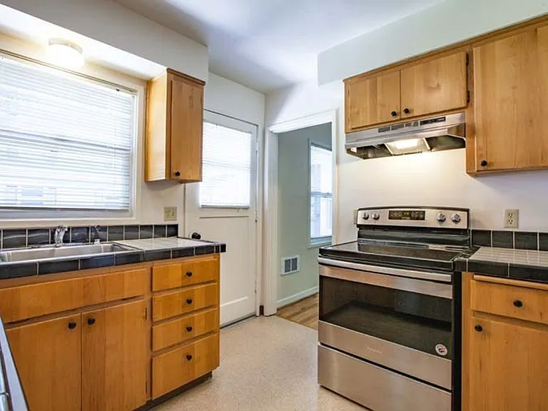 1826 SW Marlow Ave #28 — Photo 10