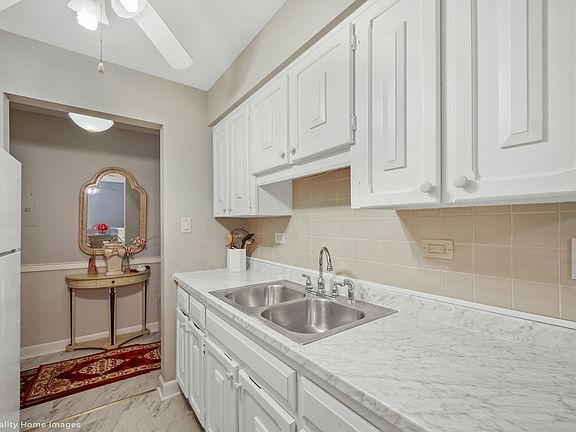 5th image of 1188 Royal Glen Dr APT 323