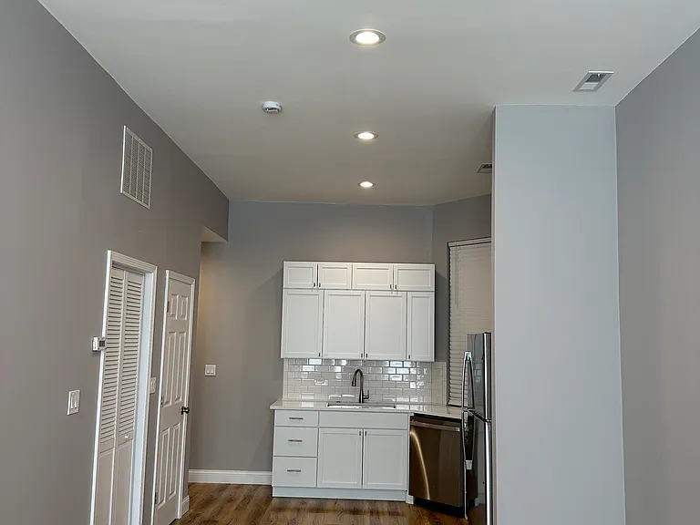 1551 N Orleans St #2E — Photo 11