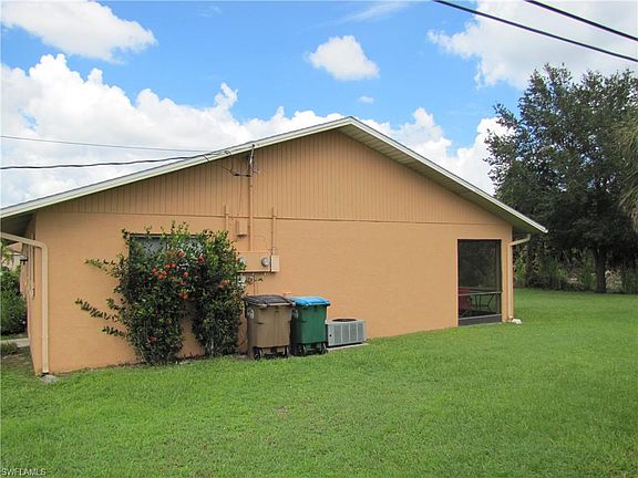 3rd image of 609 SE 24th Ave