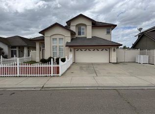 201 Douma Way, Ripon, CA 95366