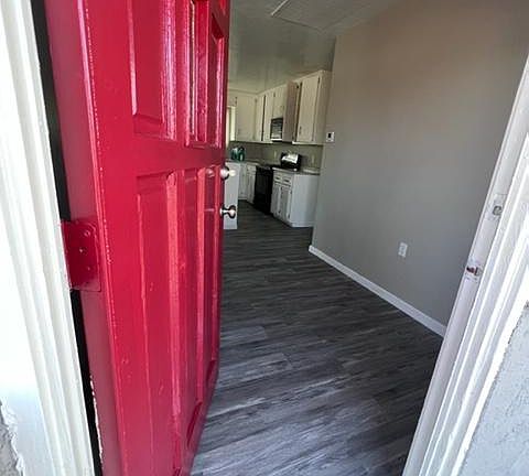 3rd image of 2723 Noble Ave #B