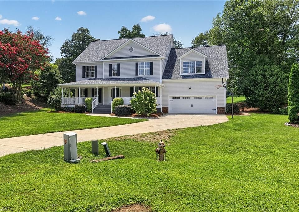 1st image of 100 Claron Ct