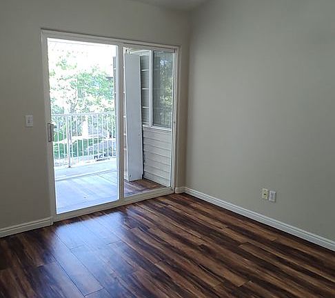 4th image of 3859 S Canyon River Way Unit 3