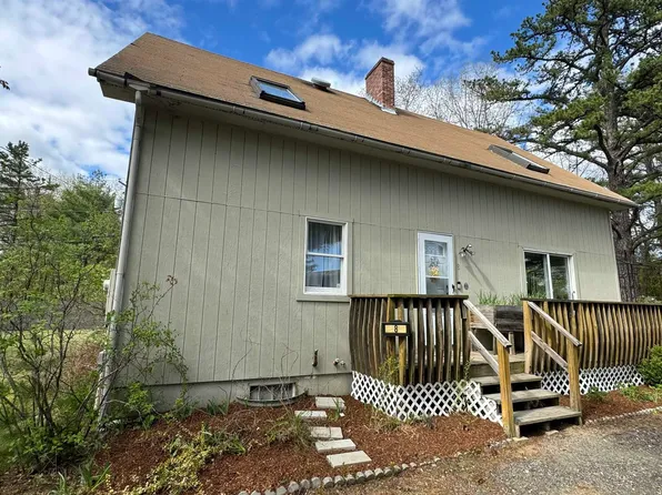 8 Carr Street, Franklin, NH 03235