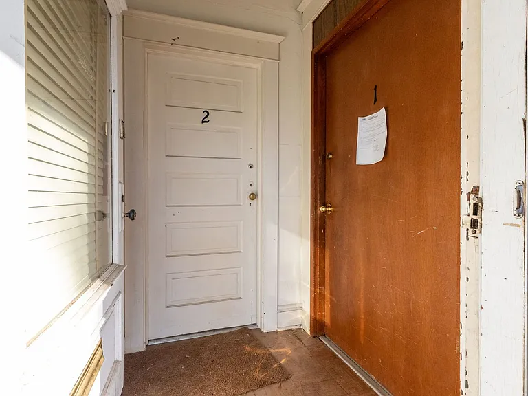 942 SE 16th Ave — Photo 7