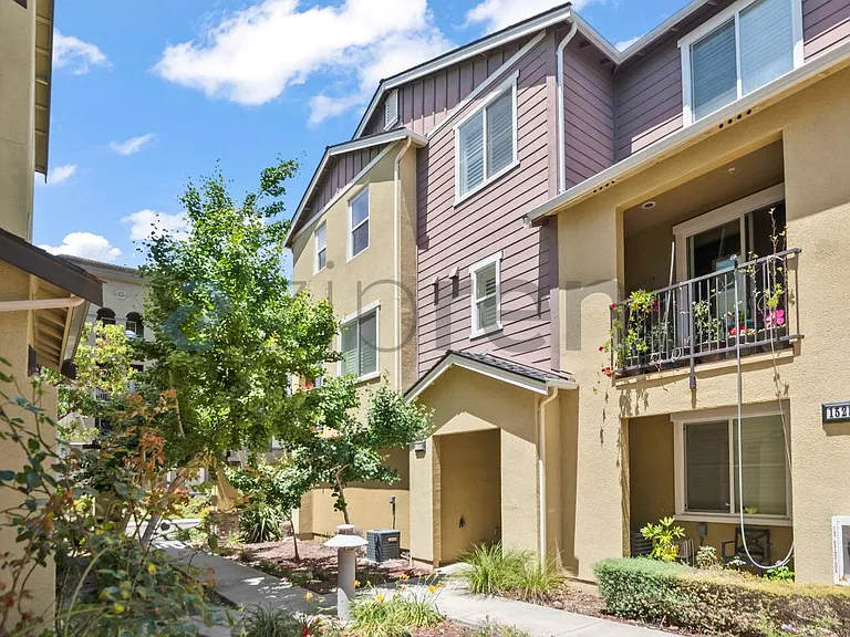1529 Coyote Creek Way #1529 — Photo 4
