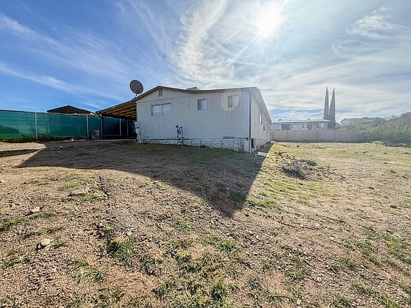 3rd image of 17401 E Meadow Ln