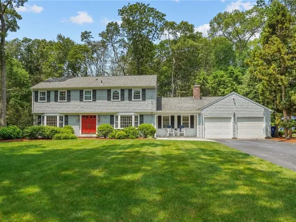 75 Walnut Dr, East Greenwich, RI 02818