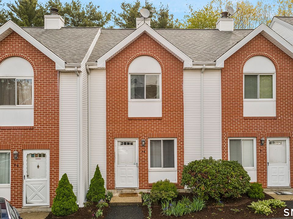 1st image of 585 Park Road #7-3