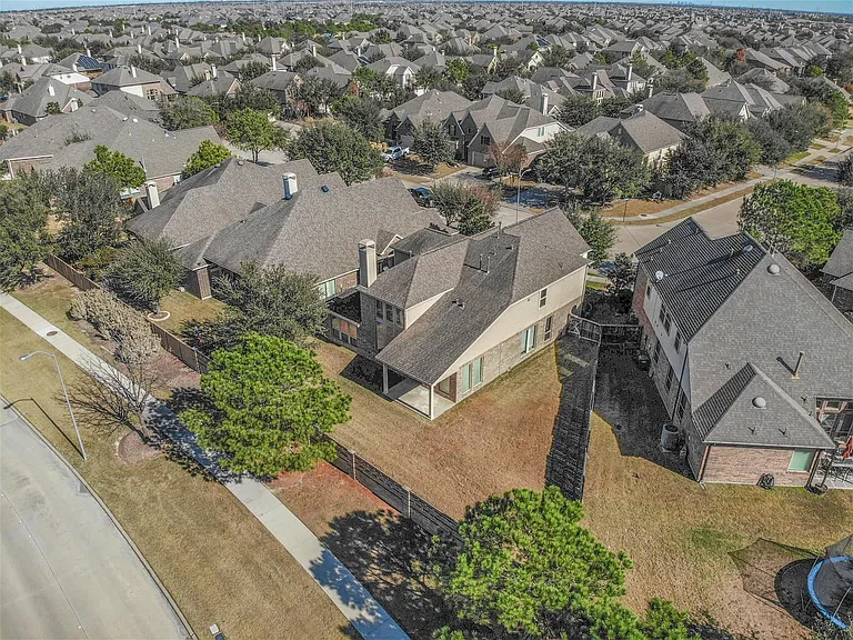 10007 Eldarica Way — Photo 33