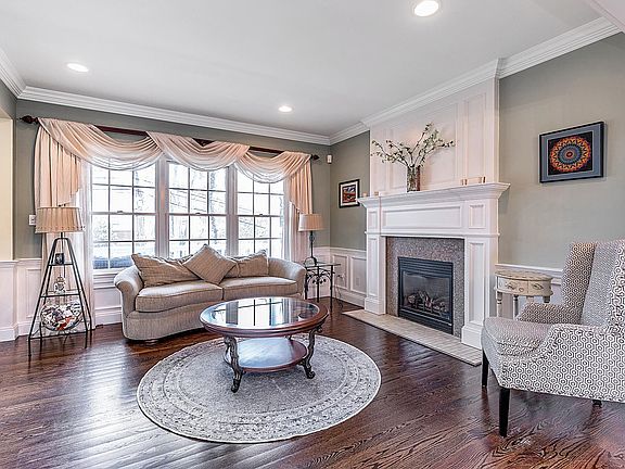 5th image of 6 Glamford Ave