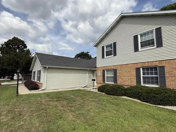 8037 41st AVENUE #29C, Kenosha, WI 53142