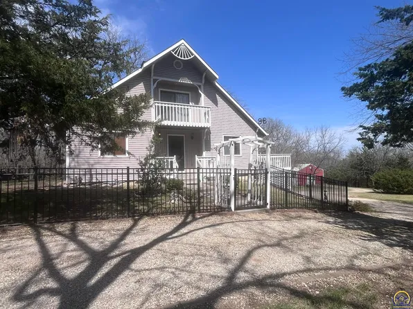 6024 SE Stubbs Rd, Tecumseh, KS 66542