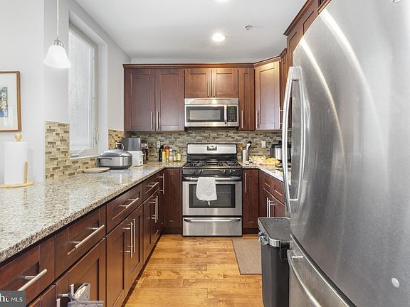 2nd image of 1780 Frankford Ave #C