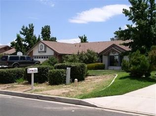 13377 Palm St, Hesperia, CA 92344