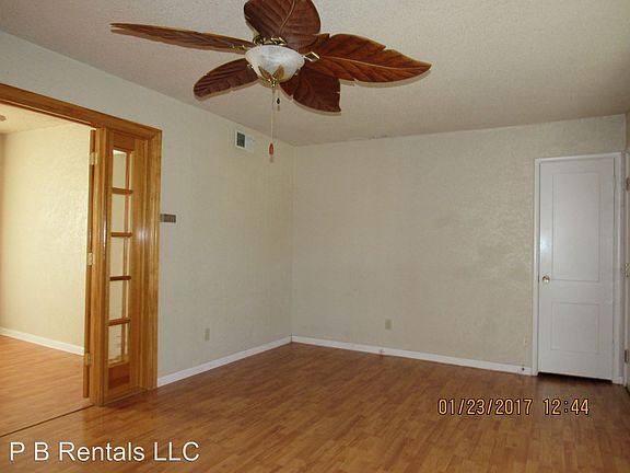 3rd image of 407 NW 31st St