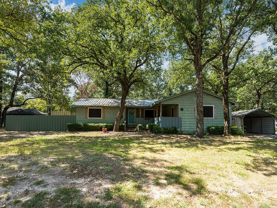 1st image of 115 Woodland Trl
