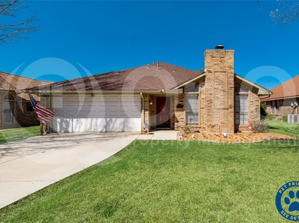 1535 Raleigh Dr, Carrollton, TX 75007