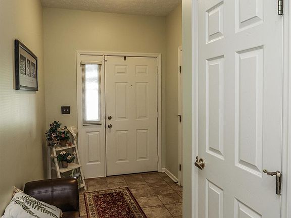 3rd image of 8615 Timber Park Dr