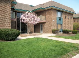454 S Spring Rd APT 4, Elmhurst, IL 60126