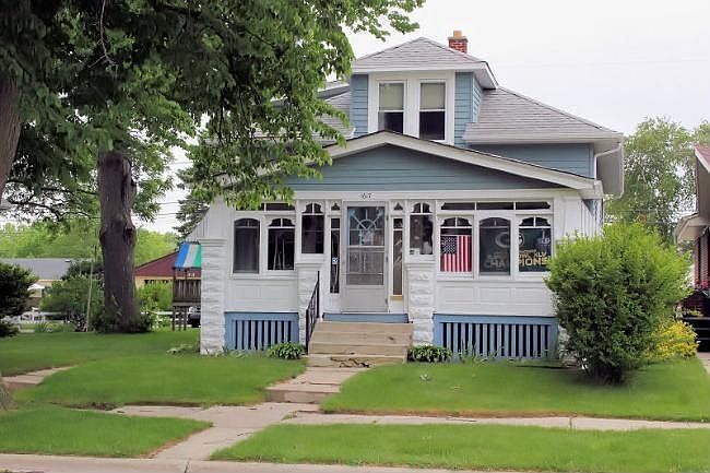 1st image of 1617 Milwaukee Ave